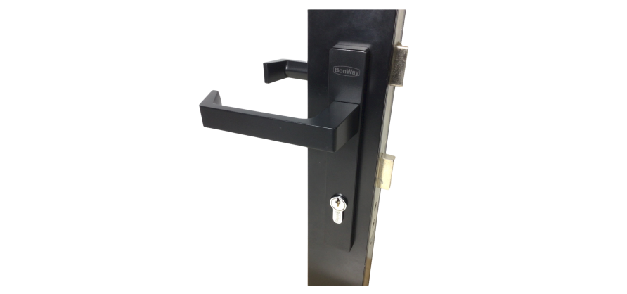 ML 30 92H3 hinged door lock